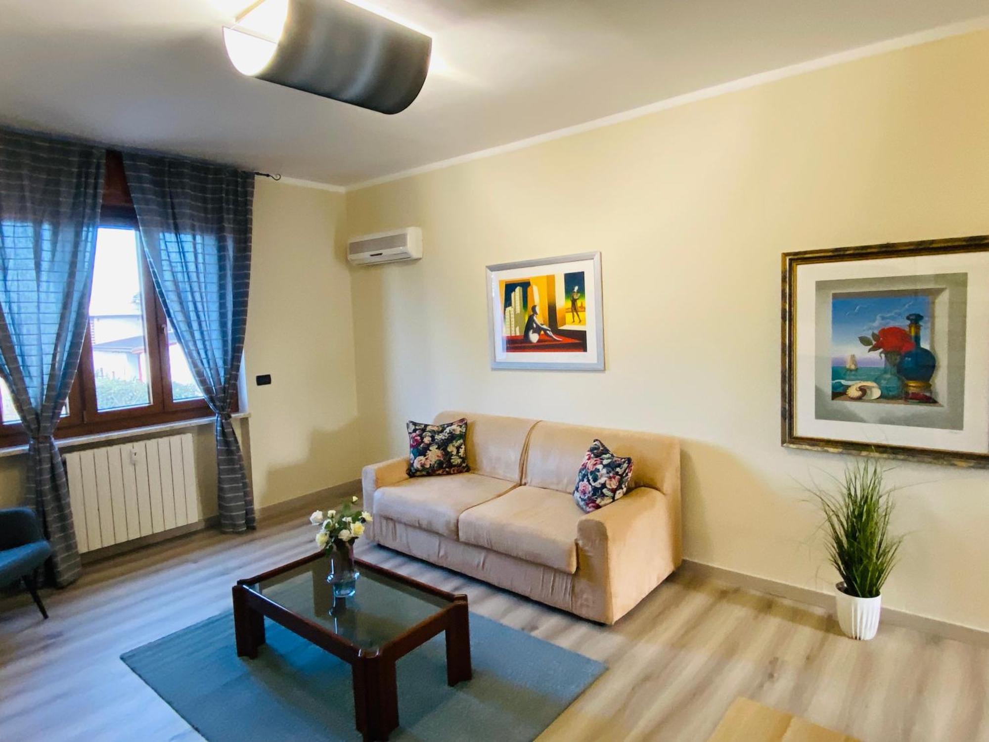 Elegante Appartamento Tre Amis - Doppio Garage & Free Wifi - Ac Centallo Exterior foto