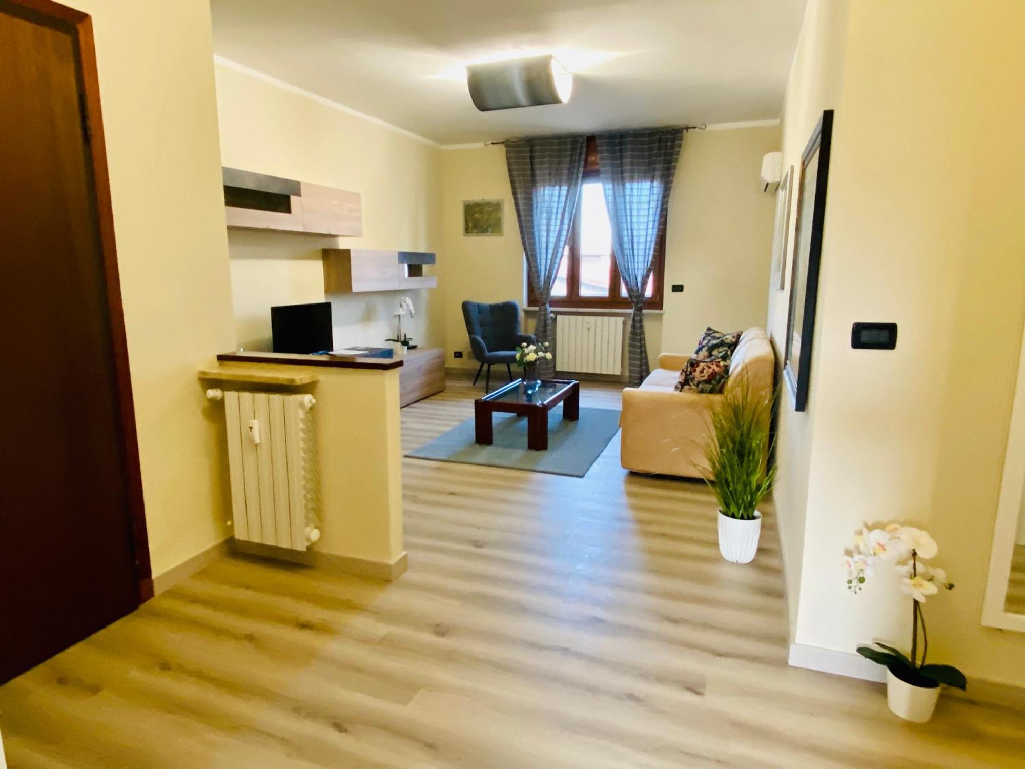 Elegante Appartamento Tre Amis - Doppio Garage & Free Wifi - Ac Centallo Exterior foto